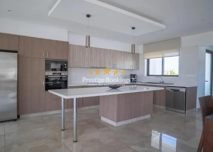 Aretousa Ena By Prestige Bookings