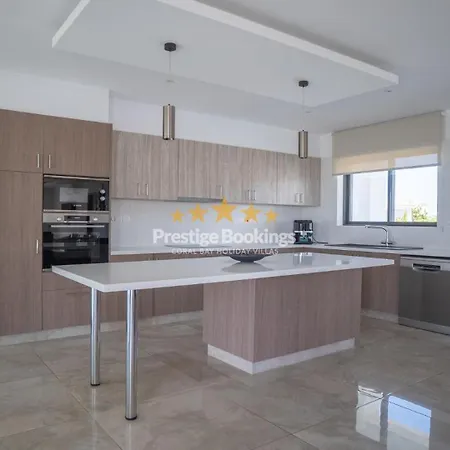 Aretousa Ena By Prestige Bookings