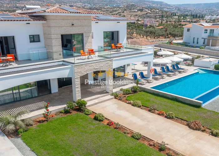 Aretousa Ena By Prestige Bookings فيلة بييا