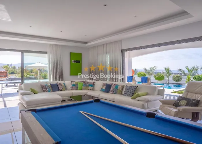 Aretousa Ena By Prestige Bookings فيلة